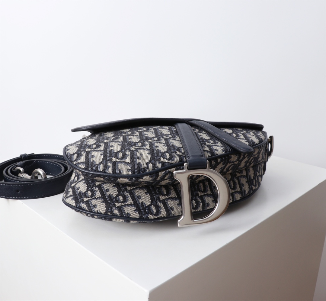 Saddle Bag Blue Dior Oblique Jacquard and Black Calfskin